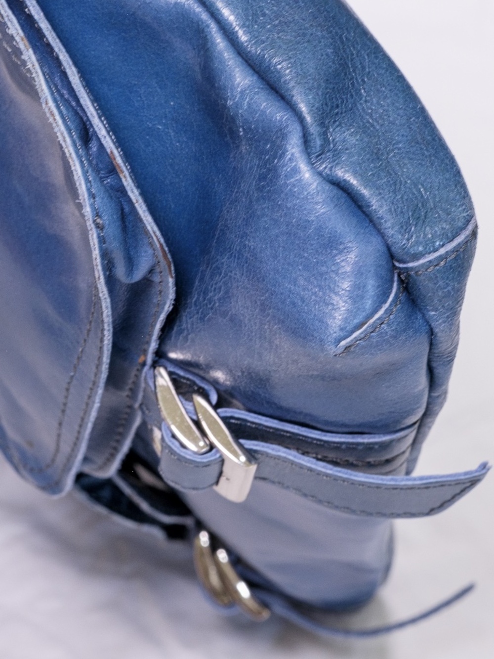 Tano Blue Teal Leather Crossbody Bag - Picture 12 of 12